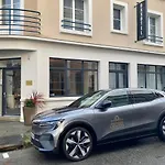 Aparthotel Oxxotel & 3*