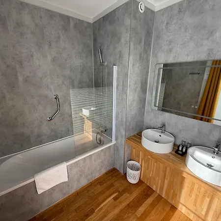 شقة فندقية Oxxotel & 3*