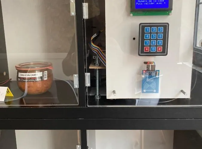 Oxxotel & Aparthotel Valognes